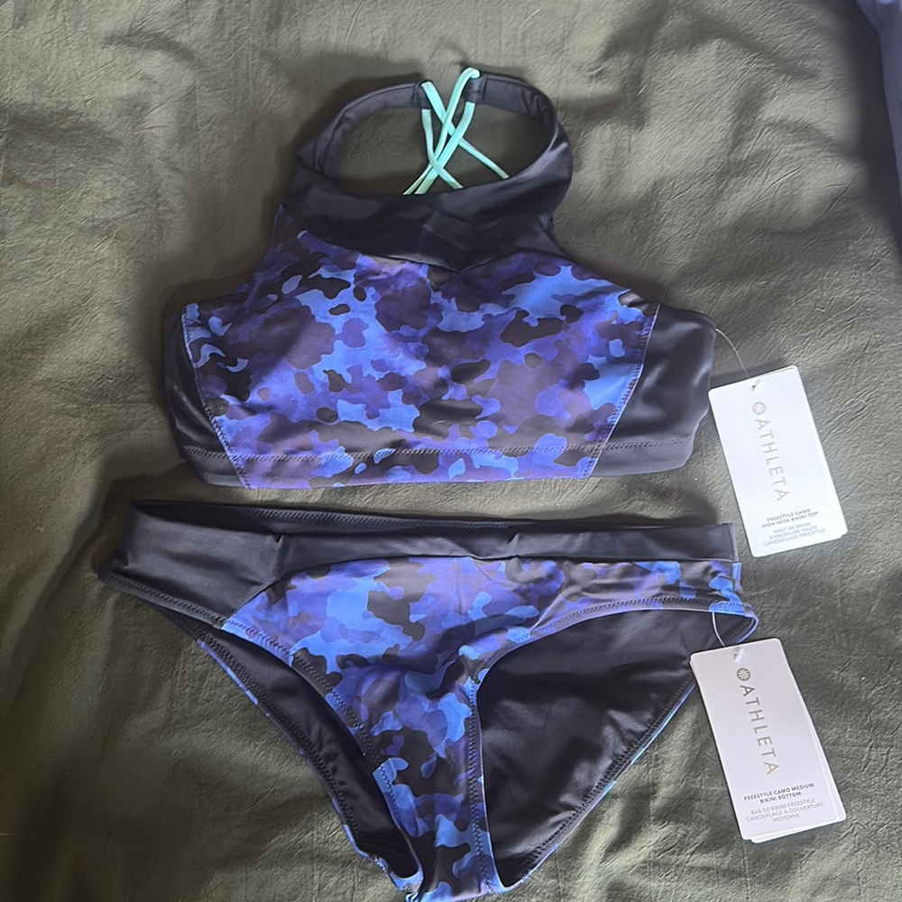 NWT Athleta Freestyle Bikini Set SWIM High Neck Top Bottom Camo Blue Sz M.